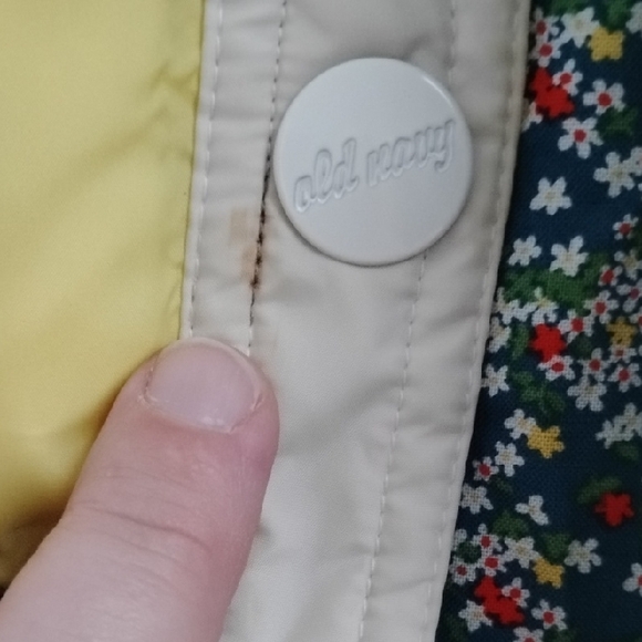 *RARE* 90s Y2K Vintage Old Navy Colorful Chevron/Floral Reversible Puffer Vest - Picture 10 of 16